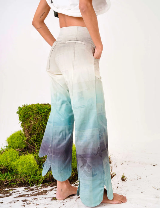 Wild Dog En Pant
