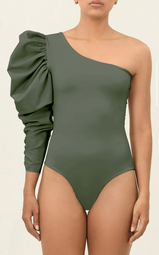 Dinora Body
